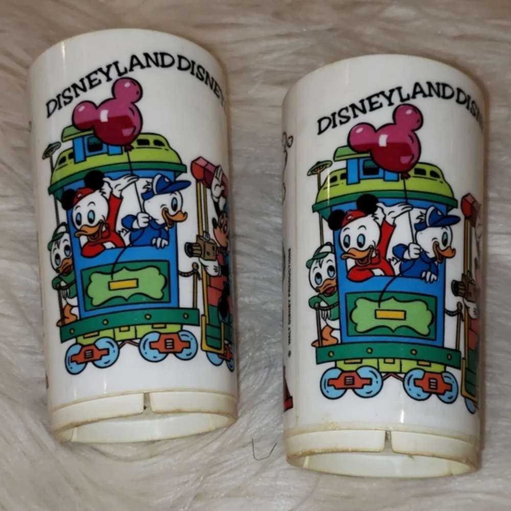 VINTAGE SET‎ 2 DISNEYLAND MICKEY JUICE CUPS